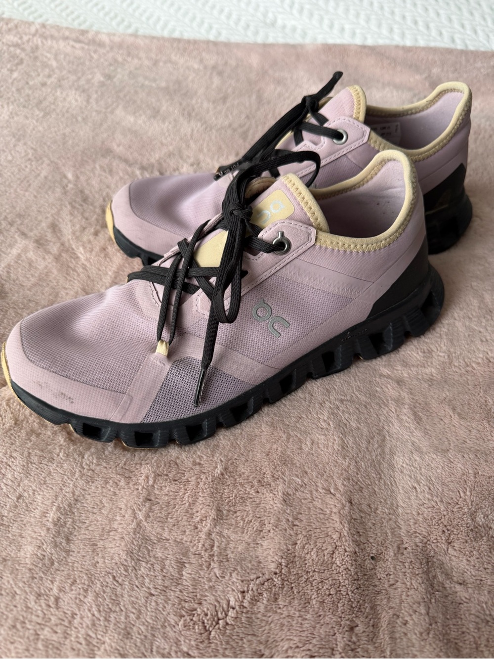 On Running Cloud Women's Pink Athletic Sneakers